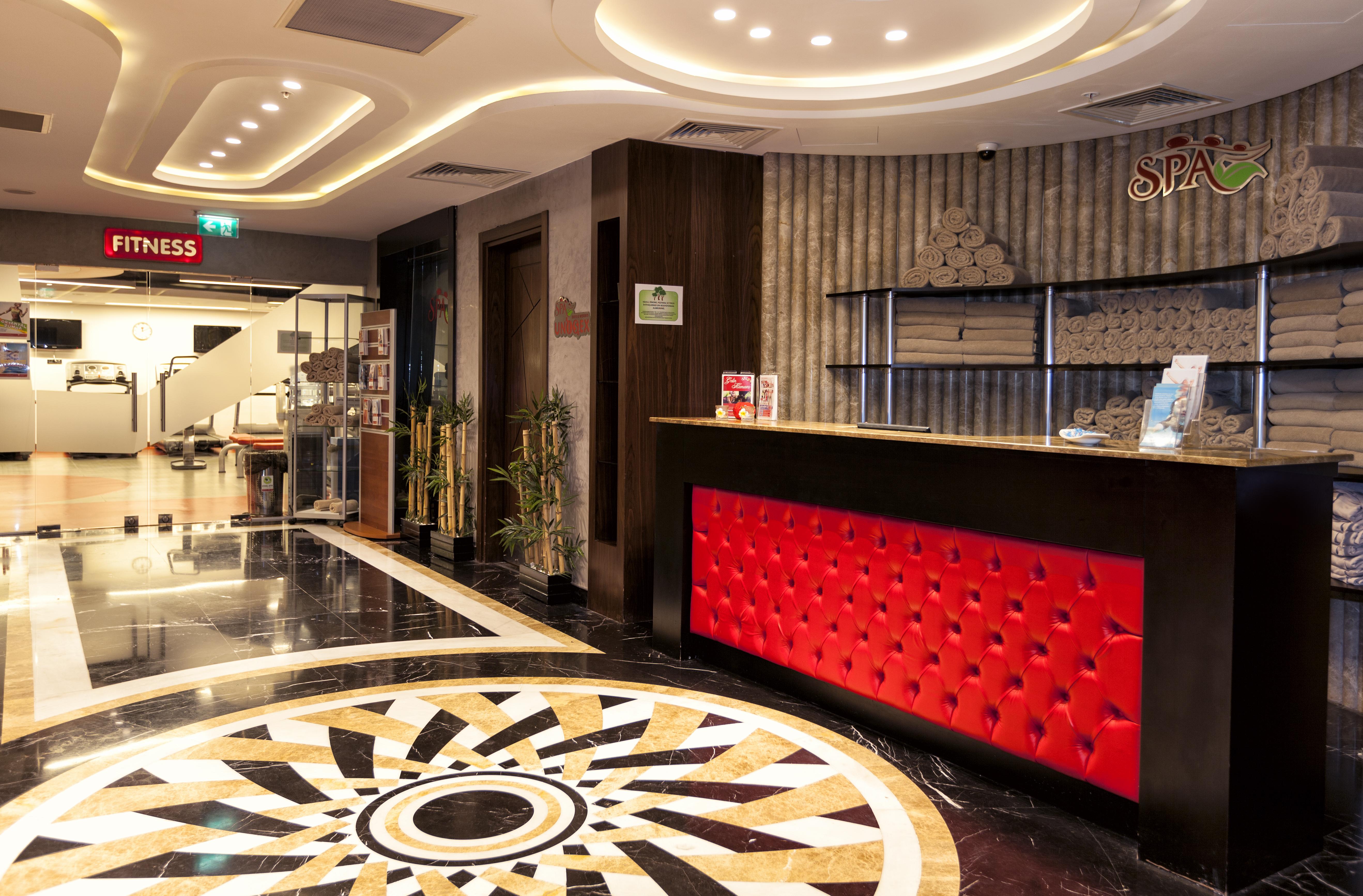 Hotel Ramada Plaza By Wyndham Izmit Kocaeli Exterior foto Spa